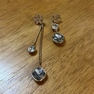 Pretty Mismatch Post Earrings Petal Pink Flower Clear Gem Yellow Gold Tone